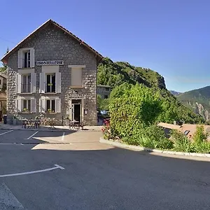 https://hostellerie-du-randonneur.fr-provencehotel.com