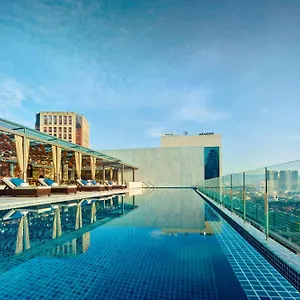 https://hotel-stripes-kuala-lumpur.kualalumpurs-hotels.com